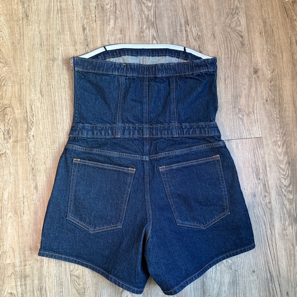 NWT Abercrombie and Fitch Jean Strapless Short Romper Size Medium